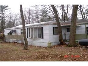 121 Robin Hood Lane Exeter, NH 03833 - Photo 3 of 4 Gallery Image 3