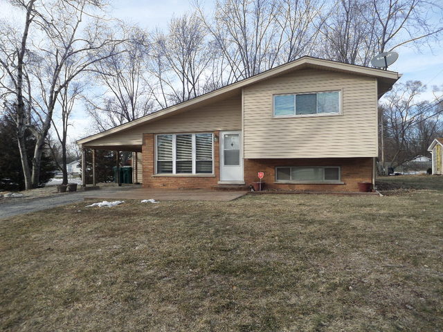 309 Davis Road Batavia, IL 60510 - Photo 3 of 23
