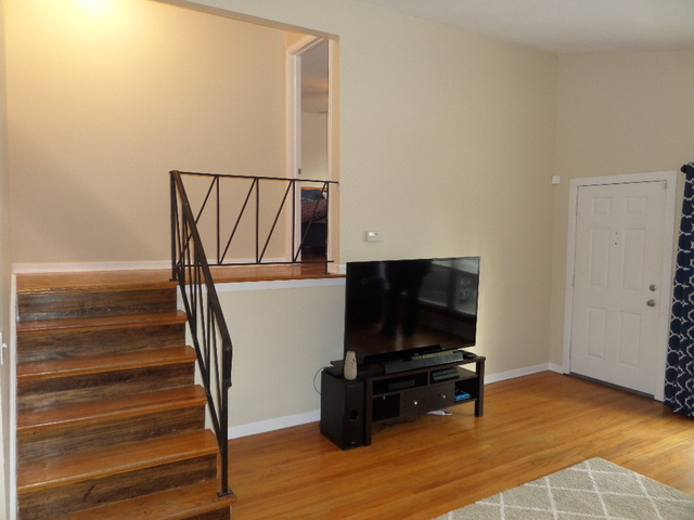 309 Davis Road Batavia, IL 60510 - Photo 7 of 23