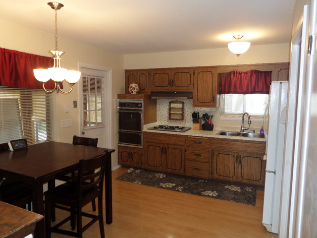 309 Davis Road Batavia, IL 60510 - Photo 8 of 23