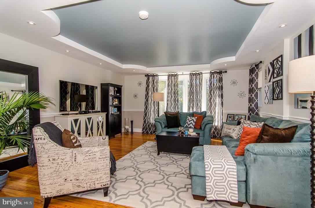 8015 Gilbert Street Philadelphia, PA 19150 - Photo 3 of 15 Gallery Image 3