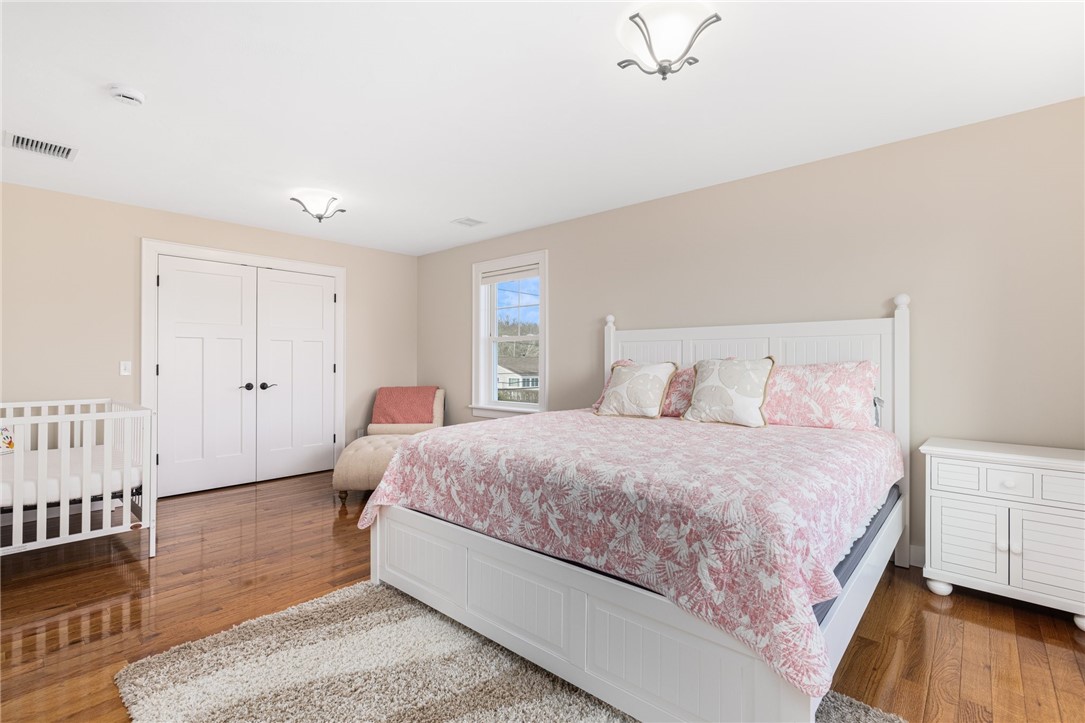 81 South Pier Road Narragansett, RI 02882 - Photo 23 of 49