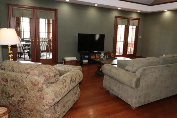 $1,050,000 | 6366 South Co Road 100 West, Greensburg, IN 47240