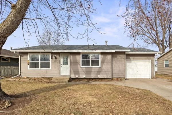 $230,000 | 1129 35th Avenue North, St. Cloud, MN 56303