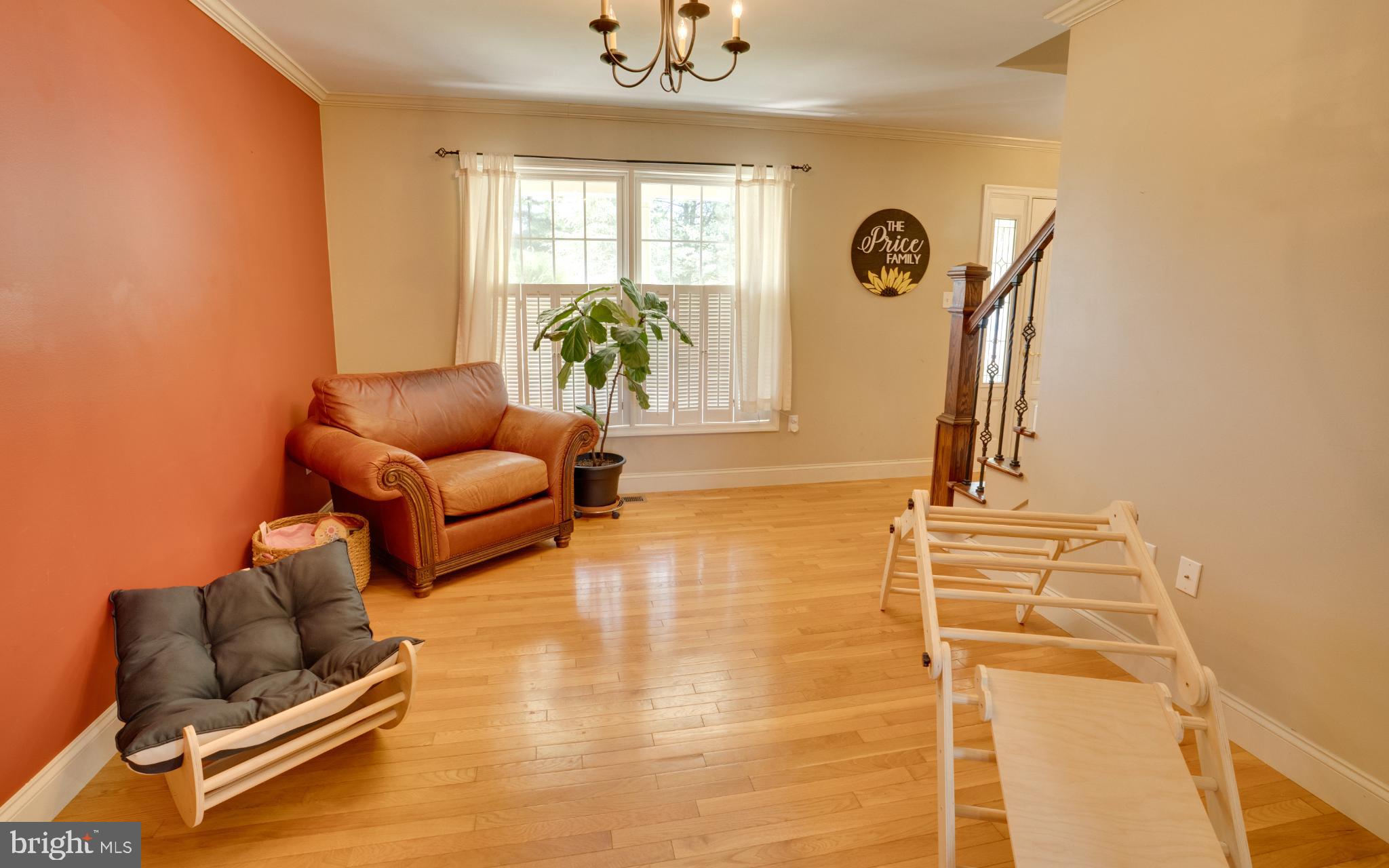 62 Murray Road Elkton, MD 21921 - Photo 9 of 68 Inviting space with warm hues and natural light.