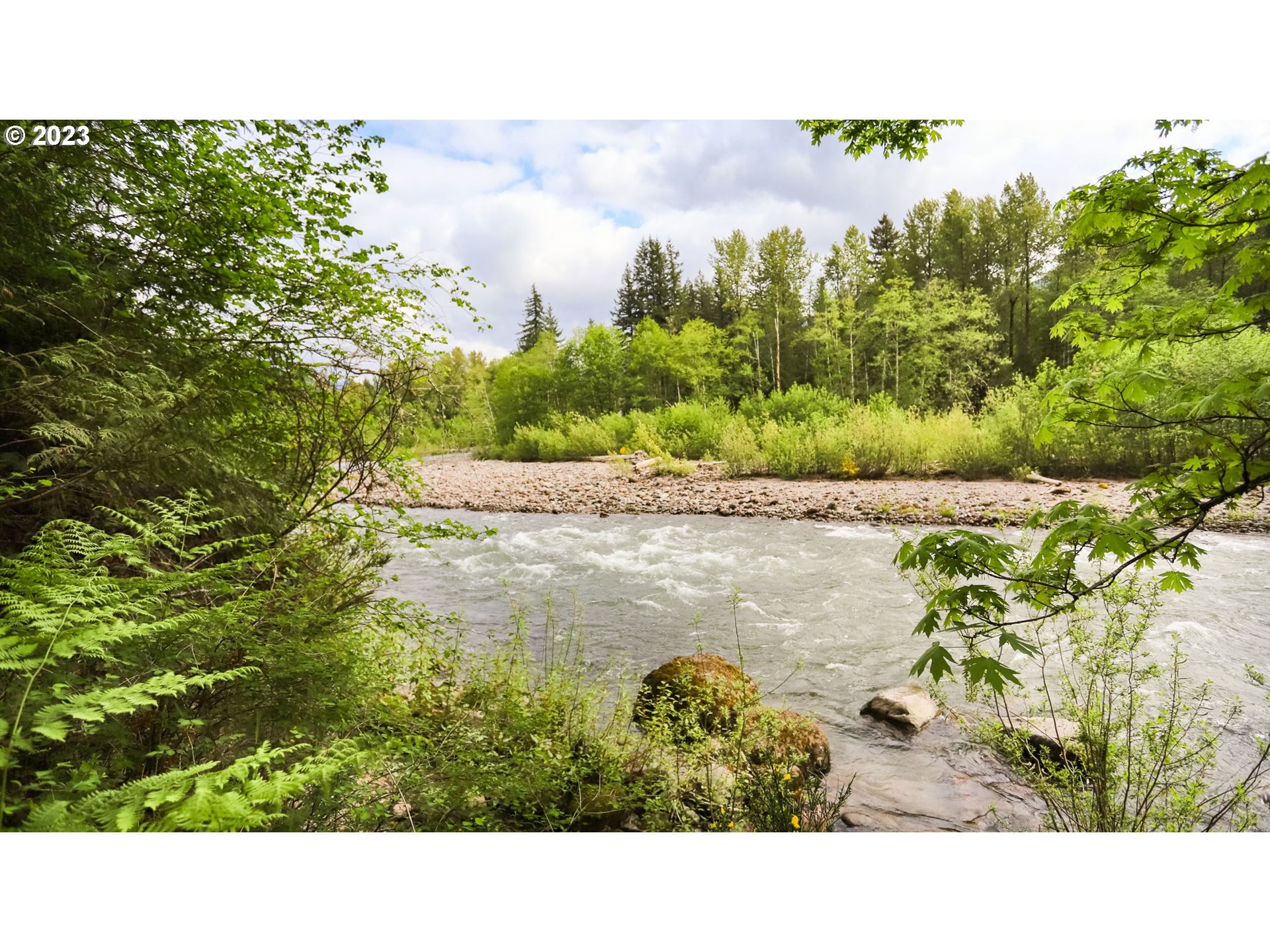 65582 East Timberline Drive Rhododendron, OR 97049 - Photo 44 of 48 a black and white photo of a lake