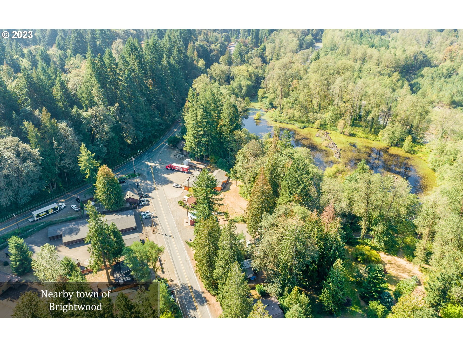 65582 East Timberline Drive Rhododendron, OR 97049 - Photo 47 of 48 a view of a city with lush green forest