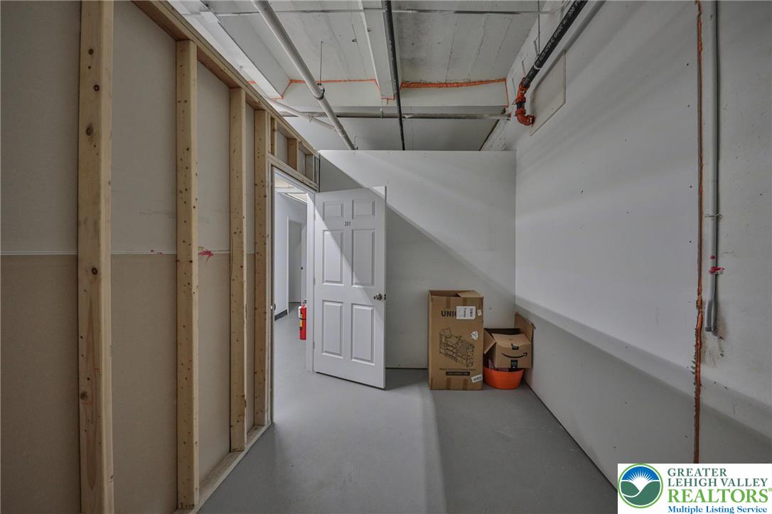 10 West Goepp Street, Unit 207 Bethlehem, PA 18018 - Photo 23 of 24 a view of hallway