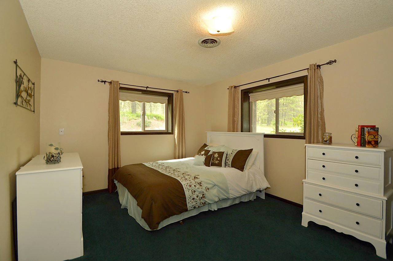 32305 North Ridge Road Chattaroy, WA 99003 - Photo 14 of 20