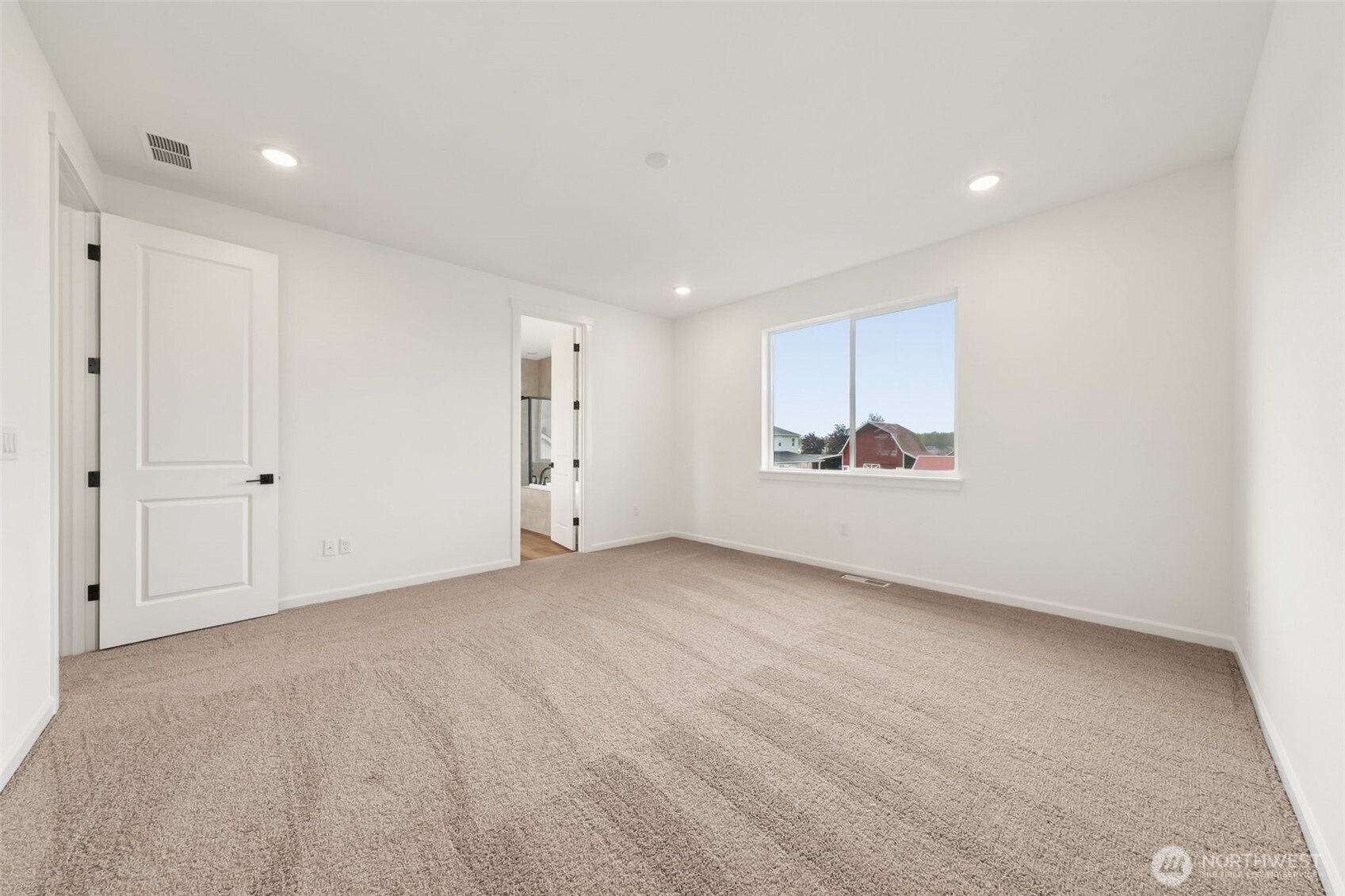 723 South Davis Street, Unit 103 Buckley, WA 98321 - Photo 11 of 13 a view of an empty room with a window
