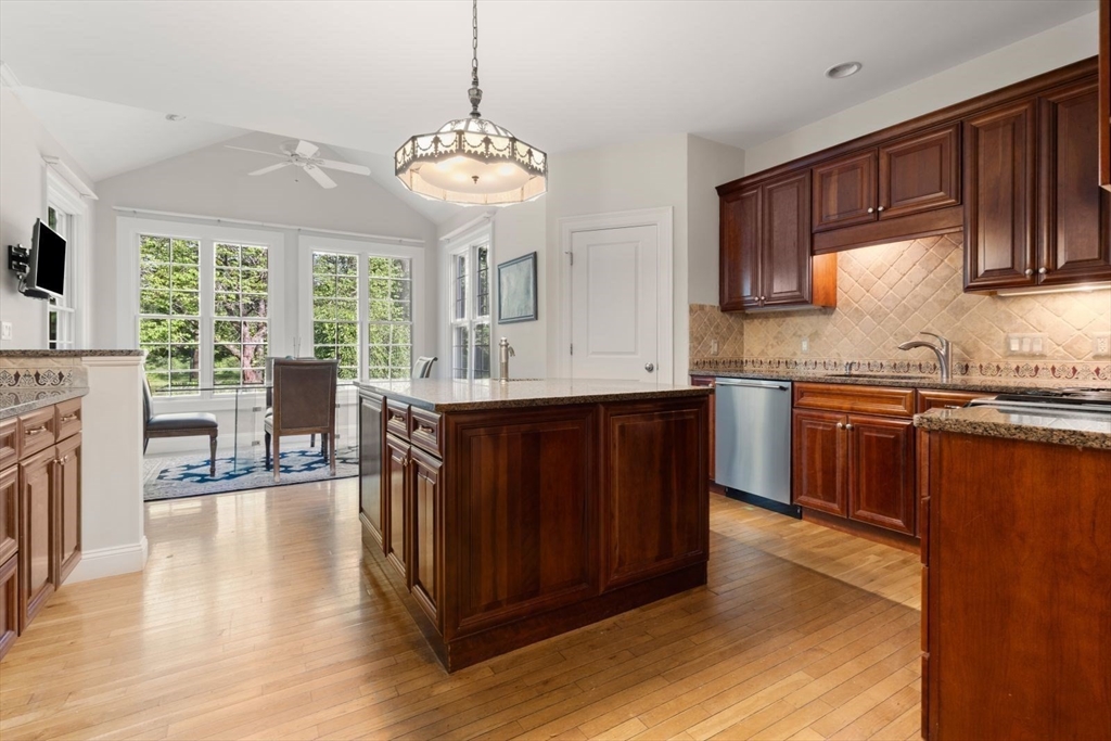 266 Landham Road Sudbury, MA 01776 - Photo 3 of 27