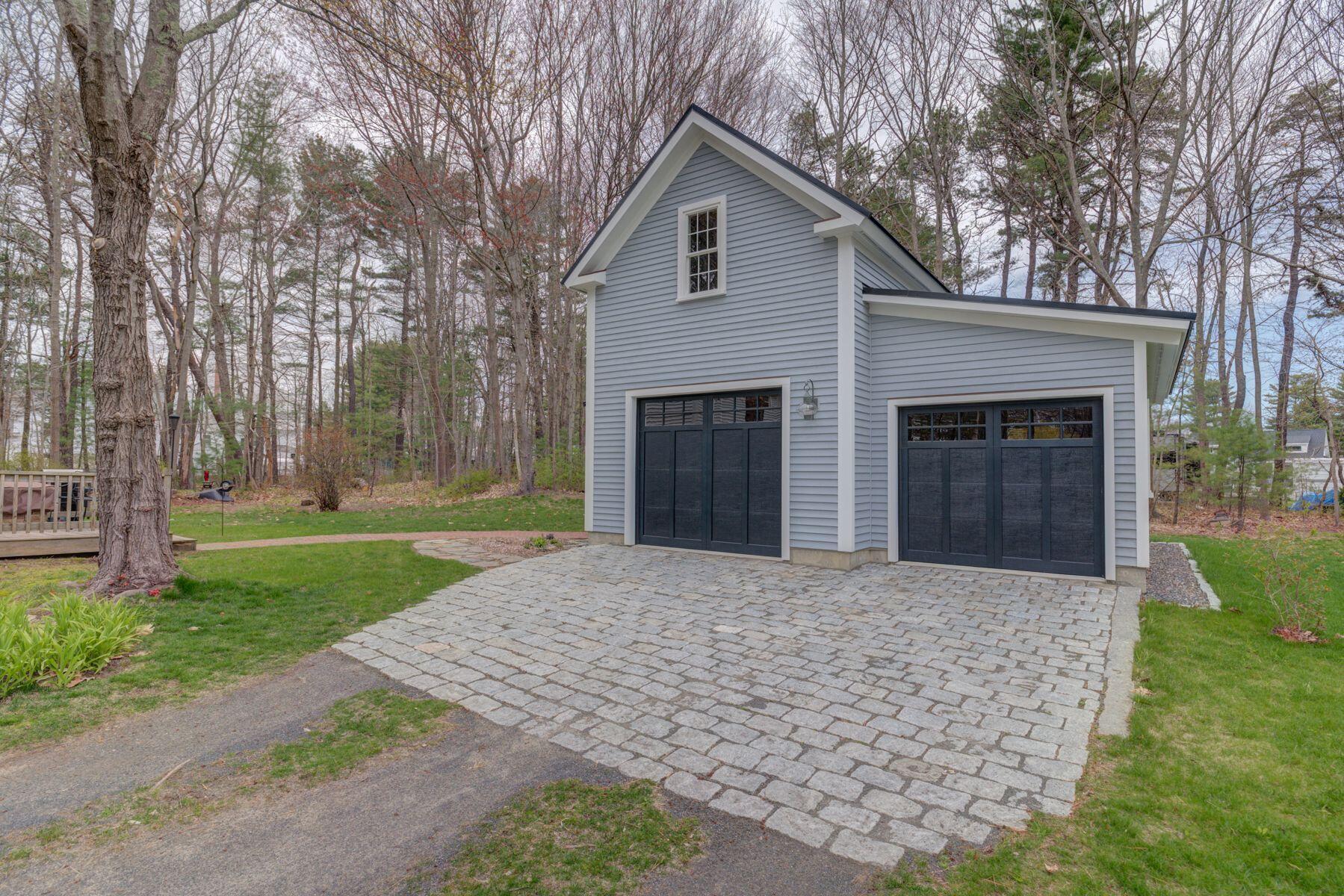 44 Hardy's Bluff Wells Wells, ME 04090 - Photo 24 of 30 Another view of garage.