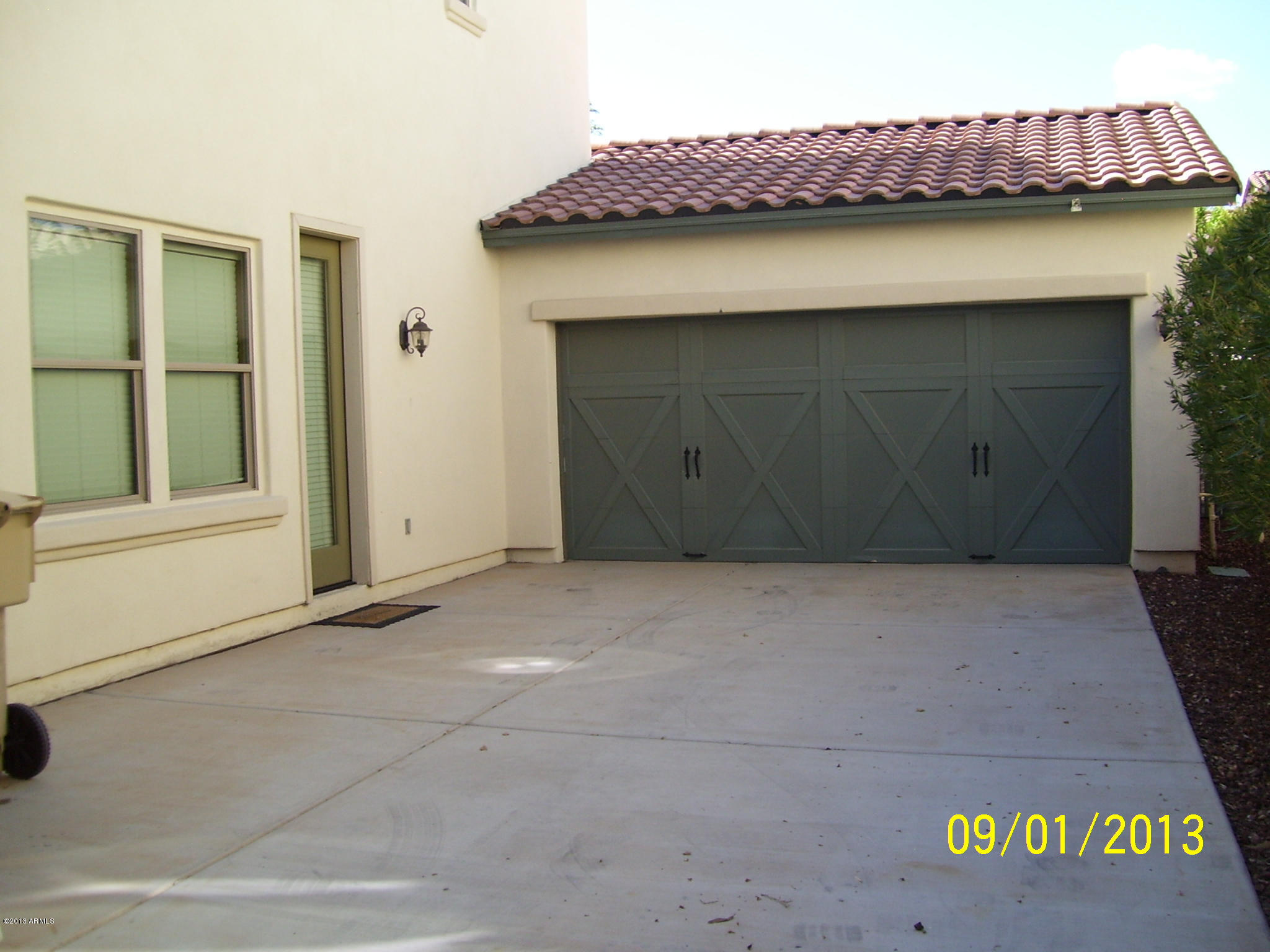 20828 West Ridge Road Buckeye, AZ 85396 - Photo 3 of 27 Garage
