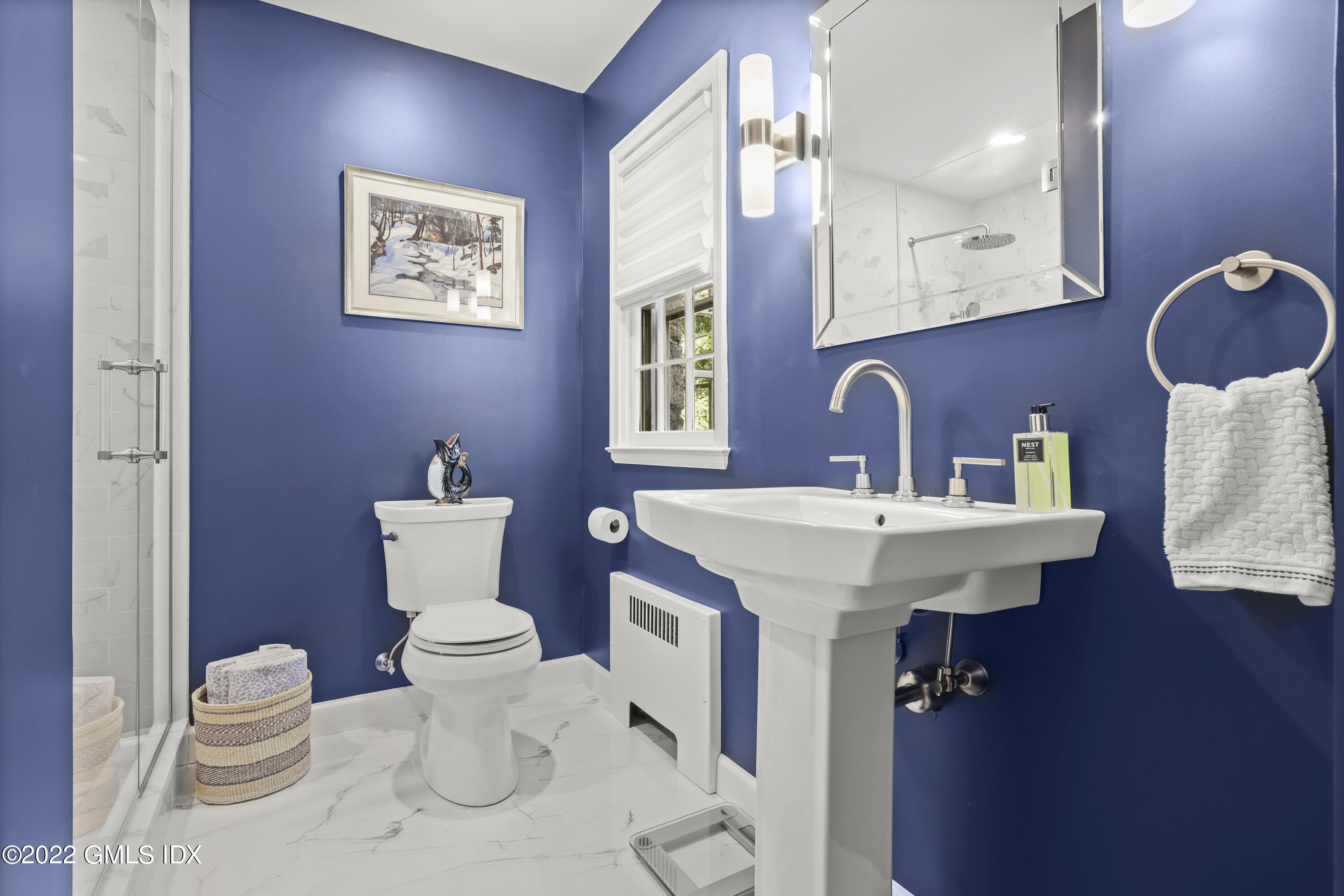 141 Hendrie Avenue Riverside, CT 06878 - Photo 16 of 34 a bathroom with a toilet sink and mirror