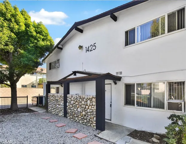 $3,400,000 | 1425 West Stoneridge Court, Ontario, CA 91762