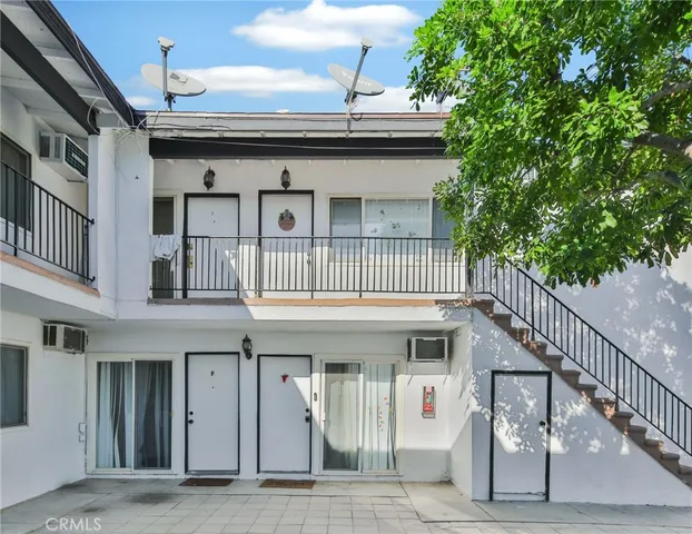 $3,400,000 | 1425 West Stoneridge Court, Ontario, CA 91762