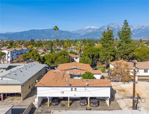 $3,400,000 | 1425 West Stoneridge Court, Ontario, CA 91762