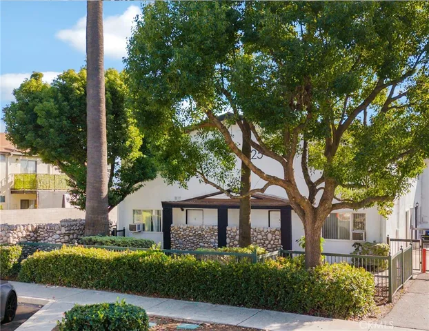 $3,400,000 | 1425 West Stoneridge Court, Ontario, CA 91762