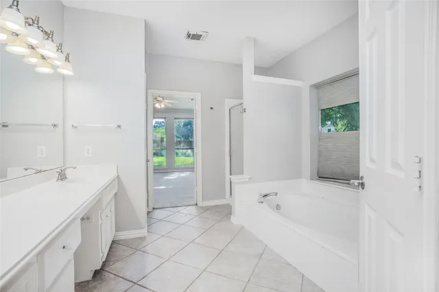 $2,750 | 122 Crystal Reef Drive, League City, TX 77573