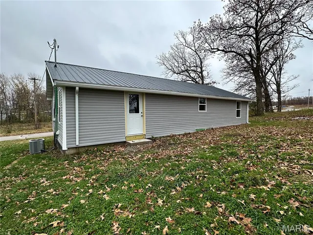 $139,900 | 803 South Sligo Street, Salem, MO 65560