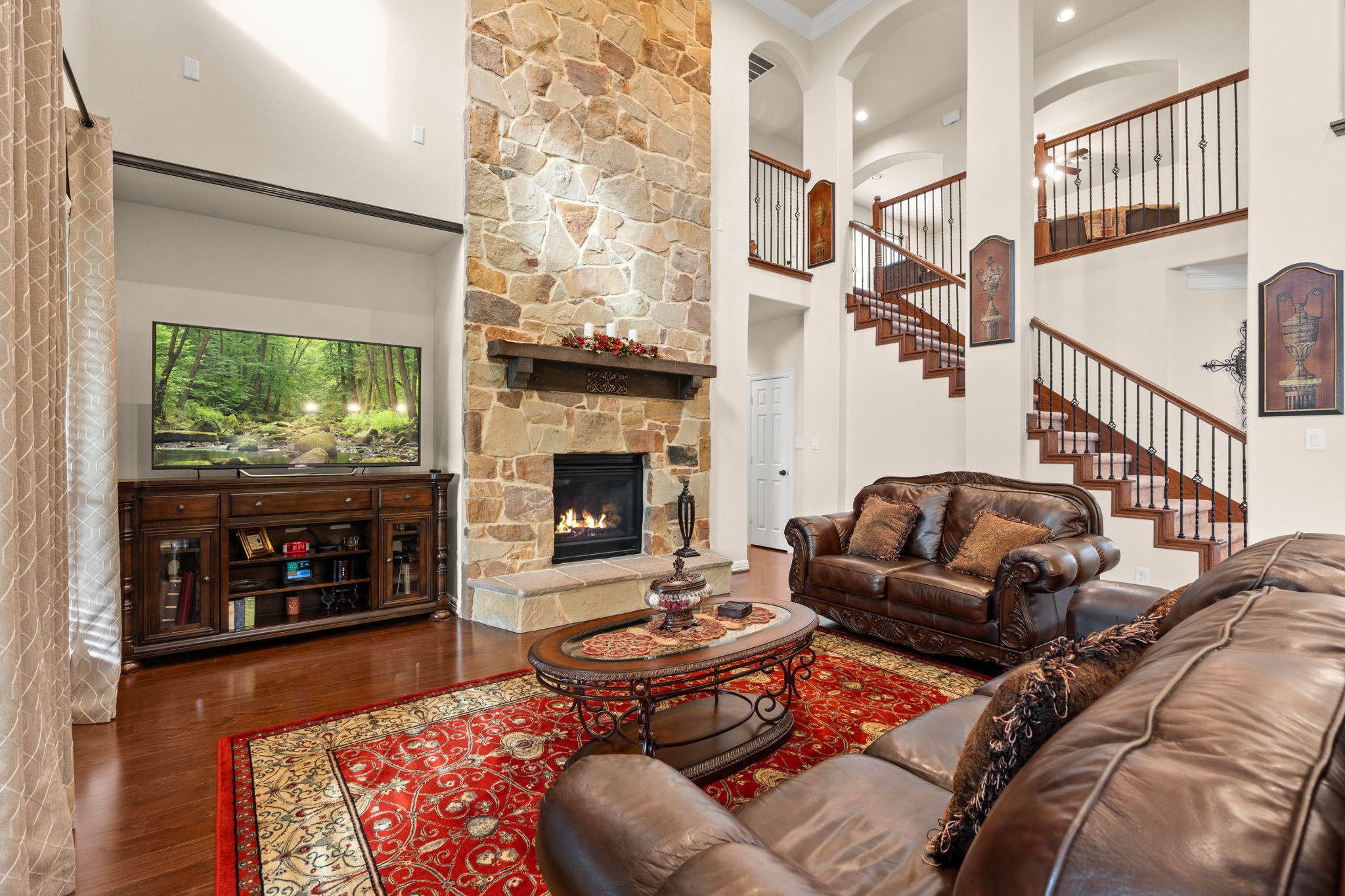 28503 Riverside Crest Lane Houston, TX 77336 - Photo 13 of 50 Soaring ceilings and a perfect gathering space for family and friends.