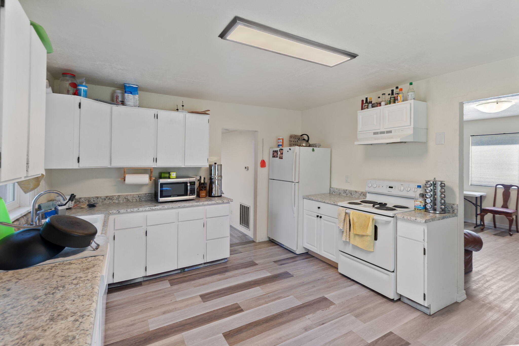 5001 Azalea Drive Grants Pass, OR 97526 - Photo 8 of 41 31-web-or-mls-5001-azalea-dr