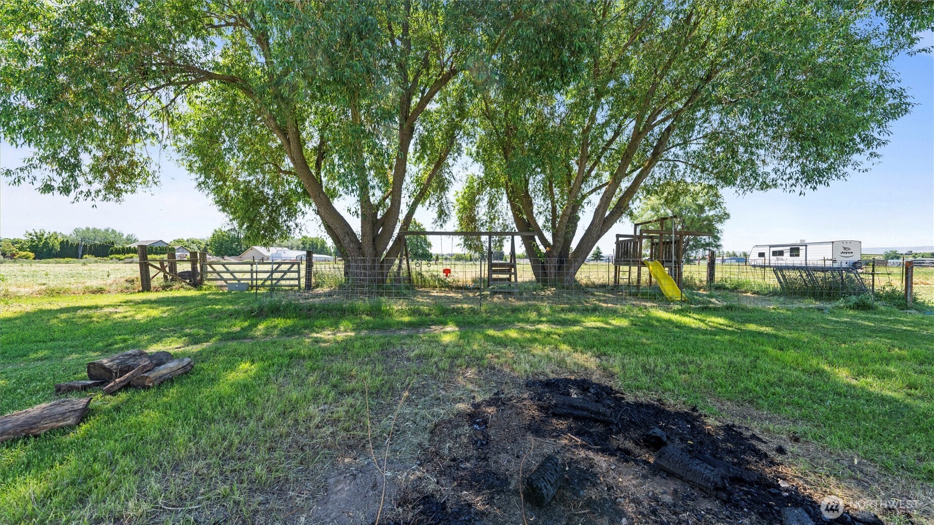 457 McKinney Road Walla Walla, WA 99362 - Photo 26 of 29 a view of yard with tree and green space