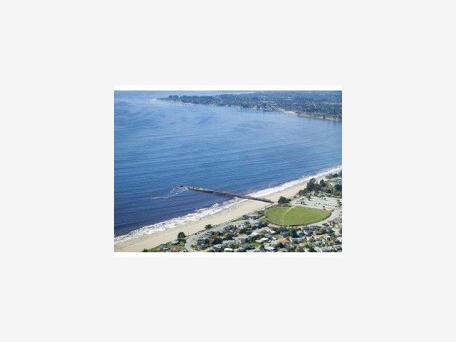 192 Seacliff Drive Seacliff, CA 95003 - Photo 3 of 9