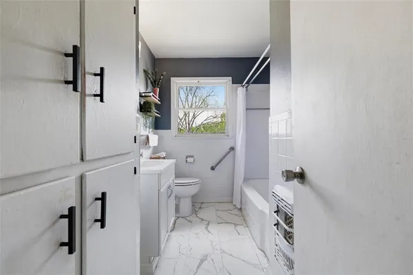 $199,900 | 1308 Rose Avenue, Cleburne, TX 76033