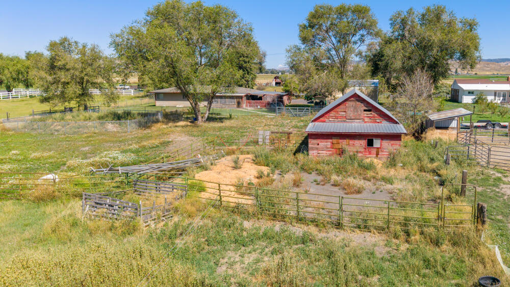 1460 Joe Wright Road Klamath Falls, OR 97603 - Photo 73 of 78 1460JoeWrightRd-47