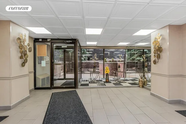 $249,500 | 1725 Edison Avenue, Unit 4C | Pelham Bay