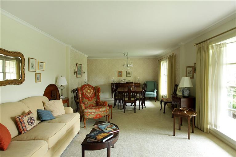 1921 Blairmore Road Lexington, KY 40502 - Photo 2 of 16 Photo 2