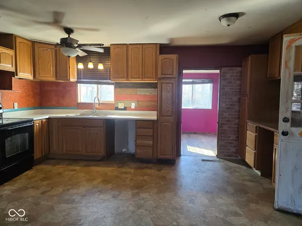 $99,500 | 2005 Blue Ridge Drive, Terre Haute, IN 47802