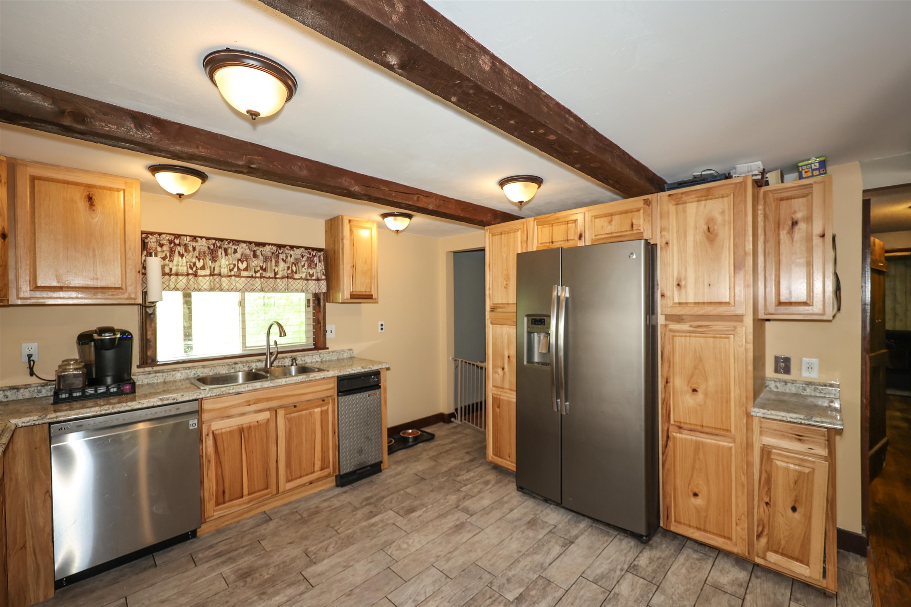 472 River Road Dorchester, NH 03266 - Photo 5 of 37