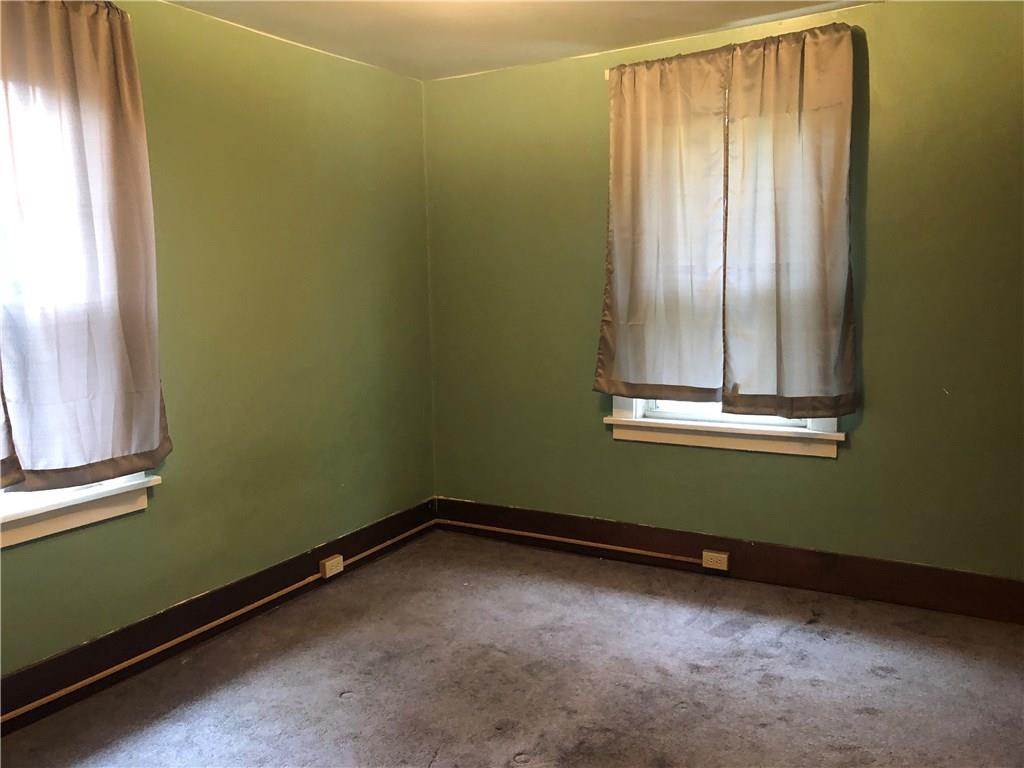 1224 Evergreen Road Pittsburgh, PA 15209 - Photo 10 of 20 Second bedroom has two large windows and lots of natural light.