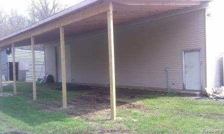 21381 Otter Road Belleville, MI 48111 - Photo 14 of 18 IMAGE_934