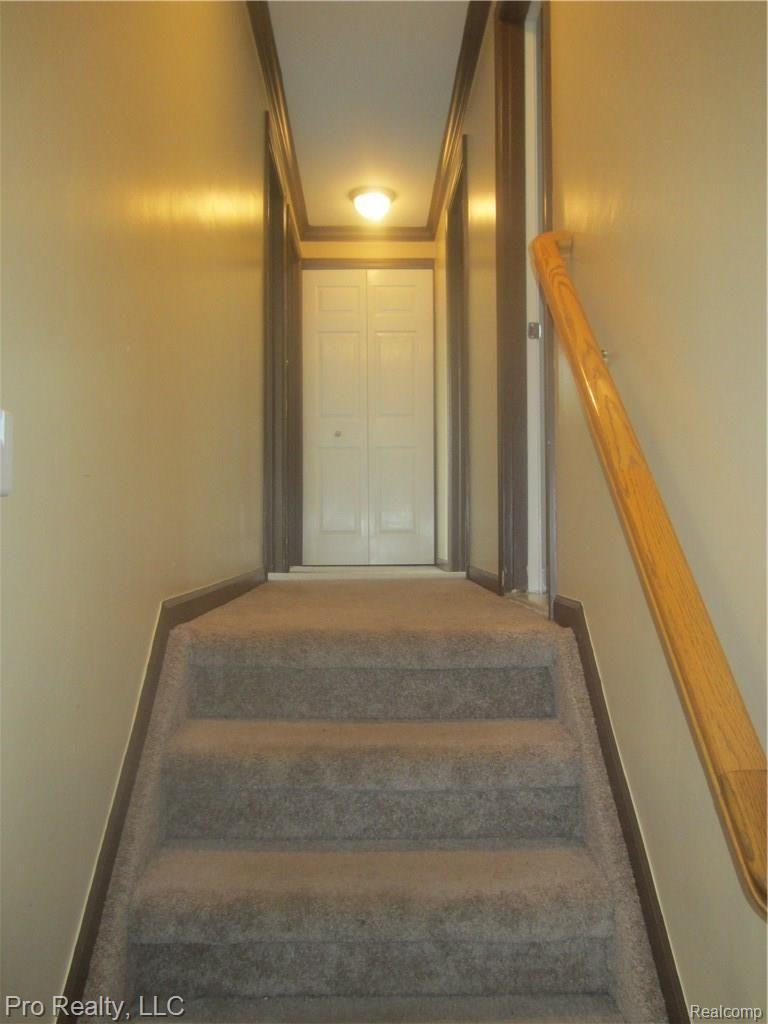 11935 Darling Road Milan, MI 48160 - Photo 38 of 51 Upper level of Tri -- bedrooms, office, full bath, linen closet