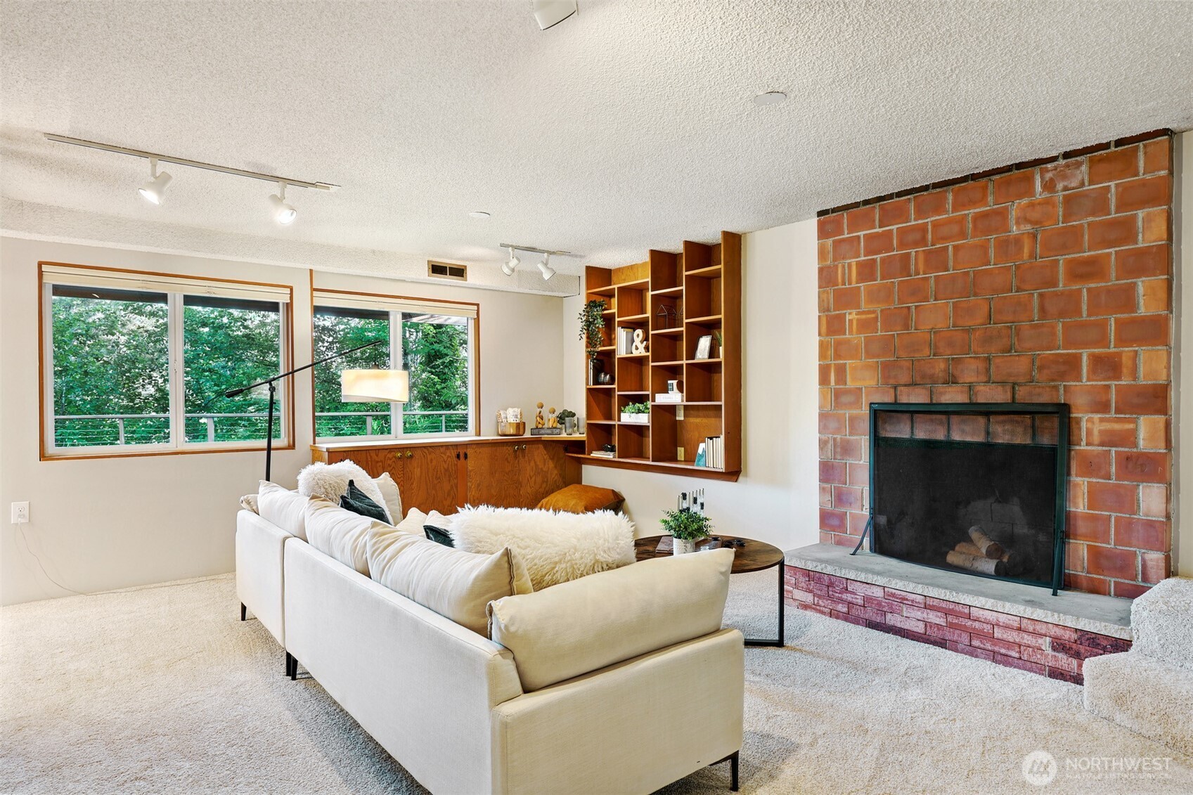 3927 Southwest Frontenac Street Seattle, WA 98136 - Photo 29 of 39