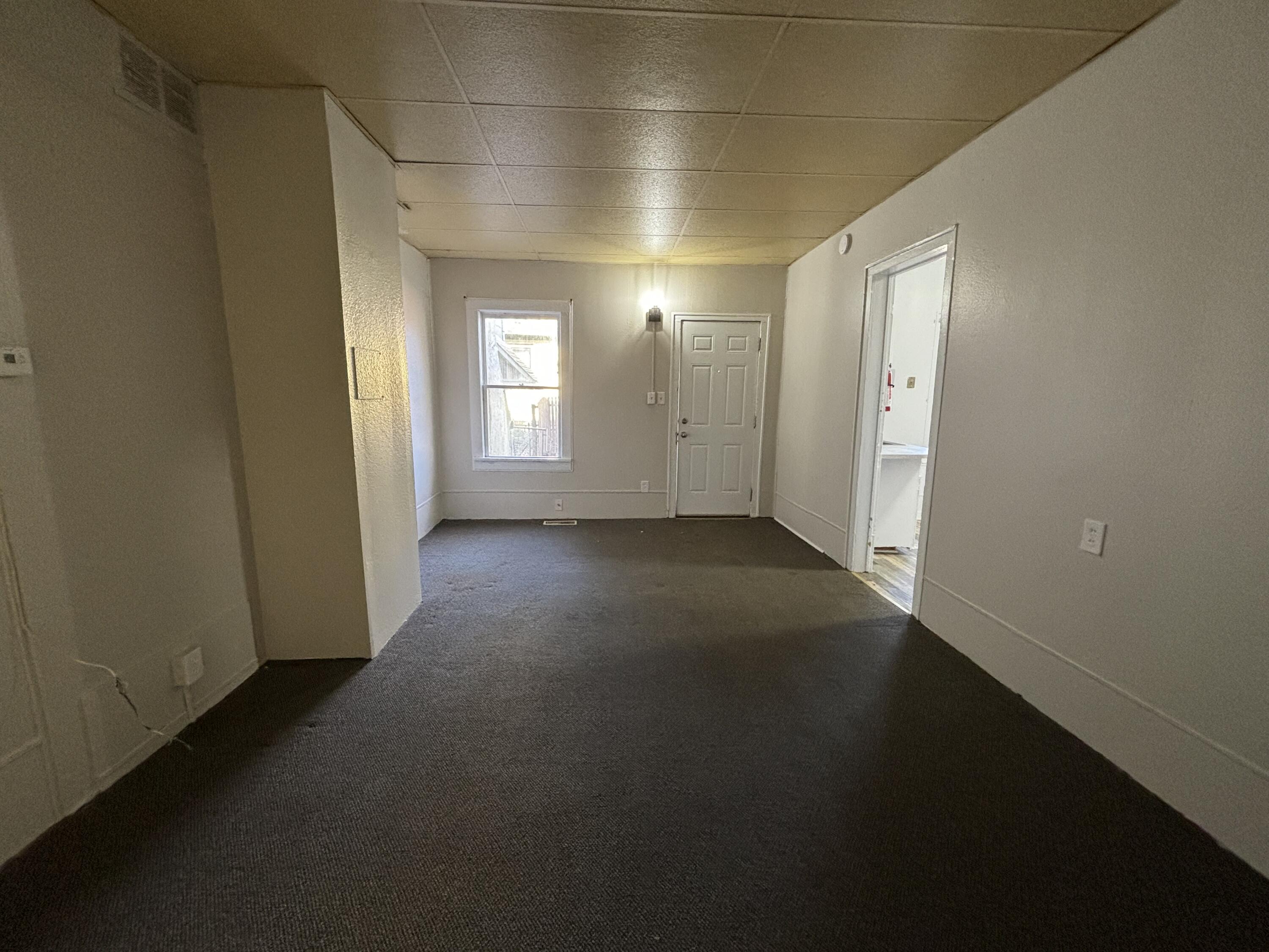 515 Locust Street Kalamazoo, MI 49007 - Photo 5 of 13 Photo Feb 20 2024, 2 48 37 PM