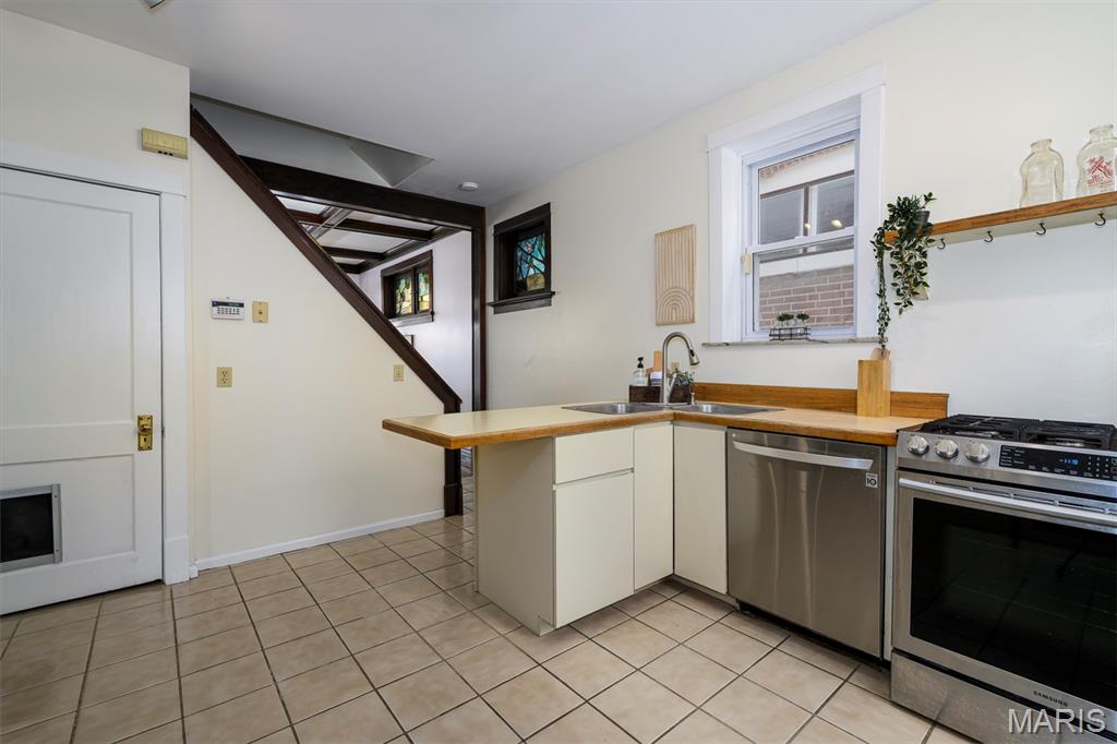 4049 Humphrey Street St. Louis, MO 63116 - Photo 18 of 33