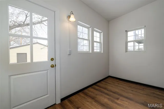 $270,000 | 4049 Humphrey Street, St. Louis, MO 63116