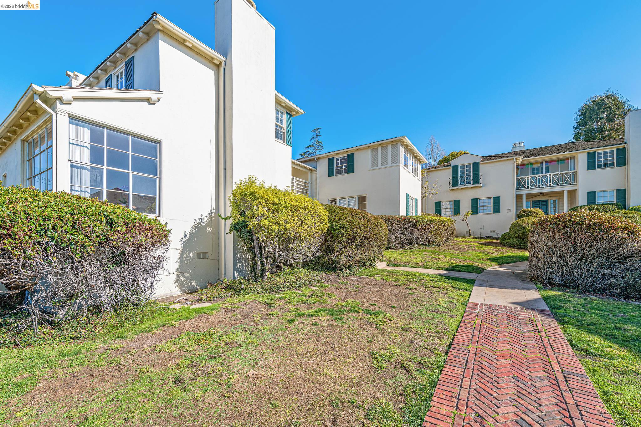 1739 Spruce Street Berkeley, CA 94709 - Photo 11 of 50