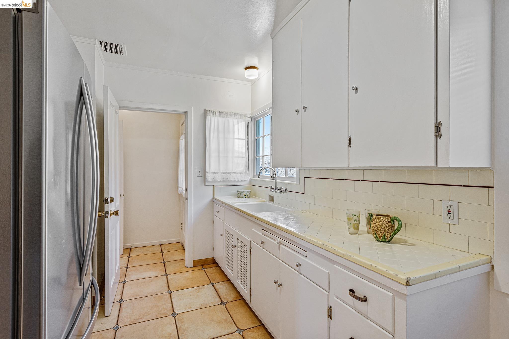 1739 Spruce Street Berkeley, CA 94709 - Photo 24 of 50