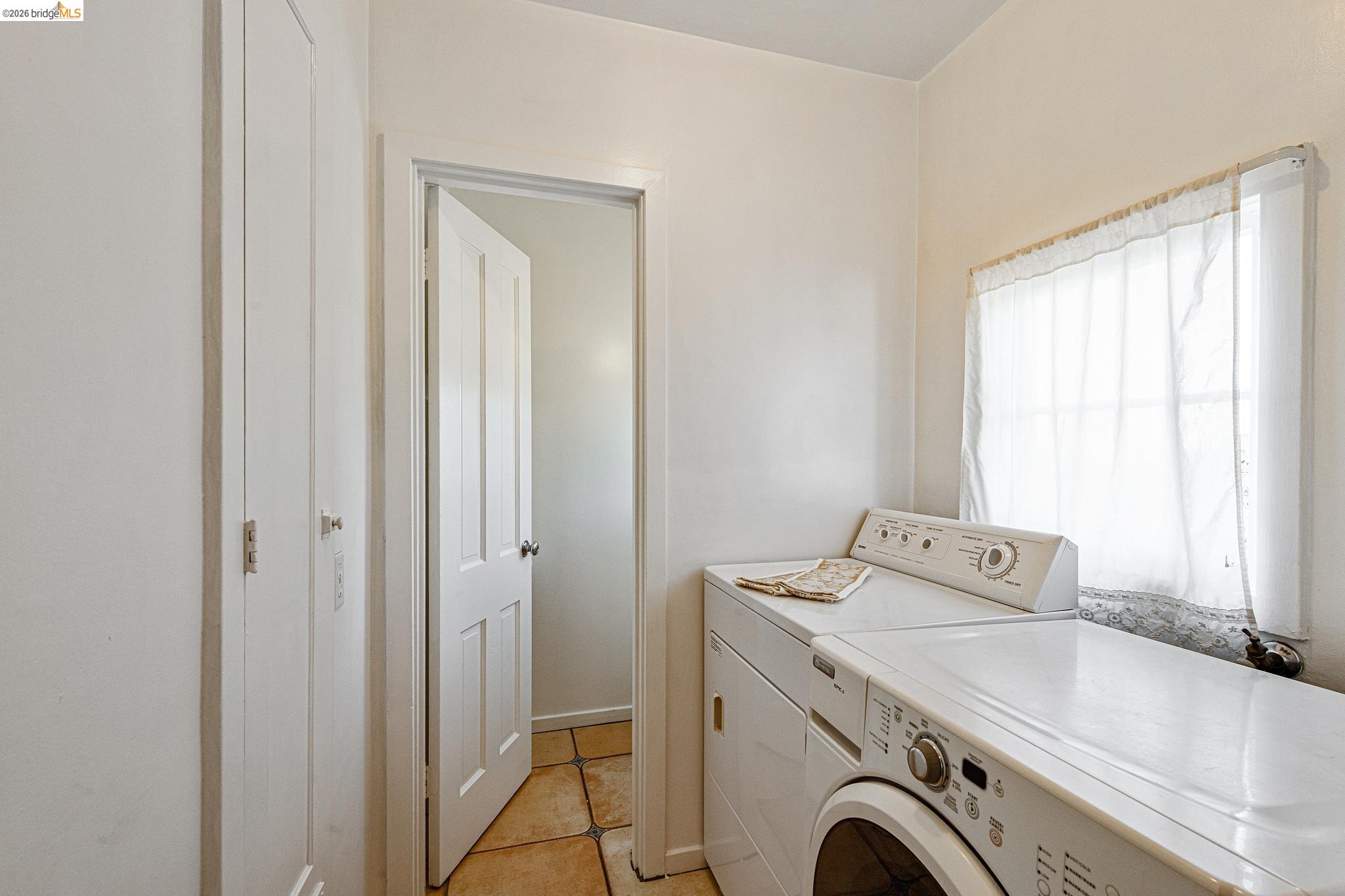 1739 Spruce Street Berkeley, CA 94709 - Photo 25 of 50