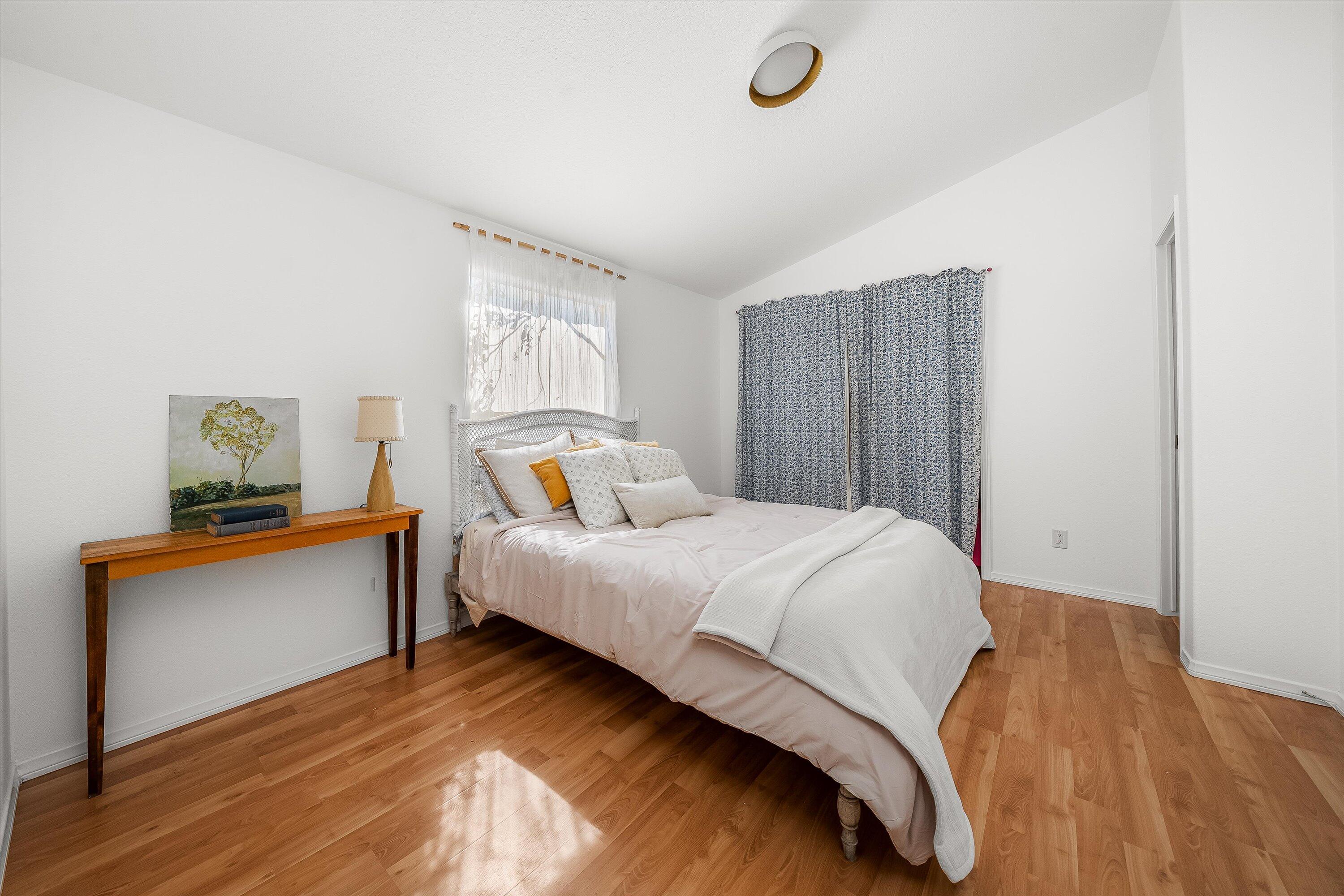 5700 Via Real, Unit 138 Carpinteria, CA 93013 - Photo 10 of 22 Primary Bedroom