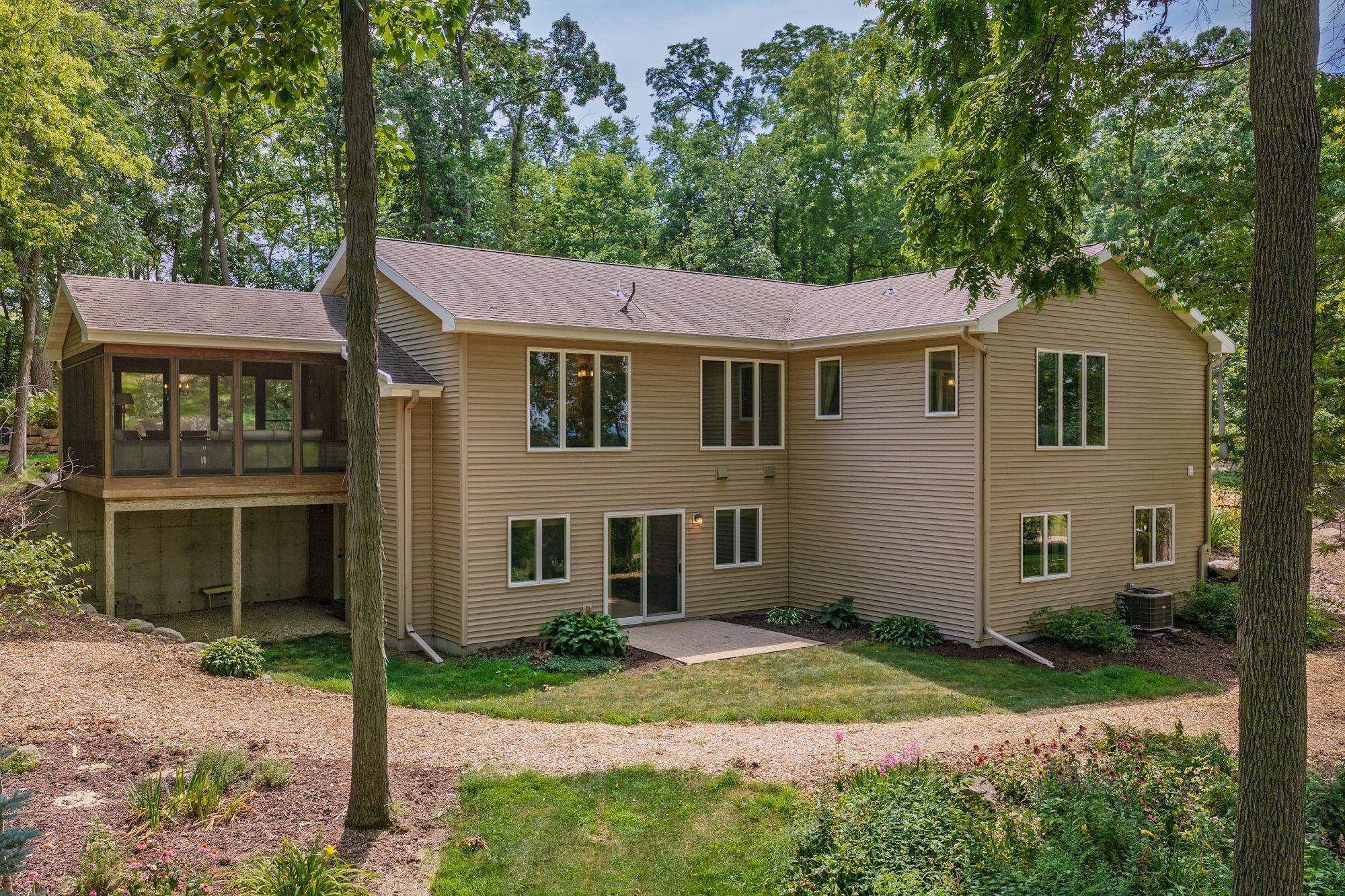W12191 Van Ness Road Lodi, WI 53555 - Photo 10 of 85 Gallery Image 10