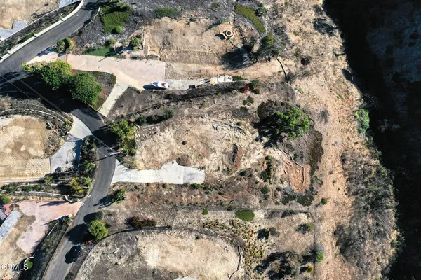 a view of outside area