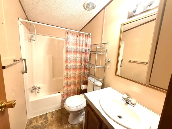 $149,900 | 22987 County Road 525 East, Walnut Hill, IL 62893