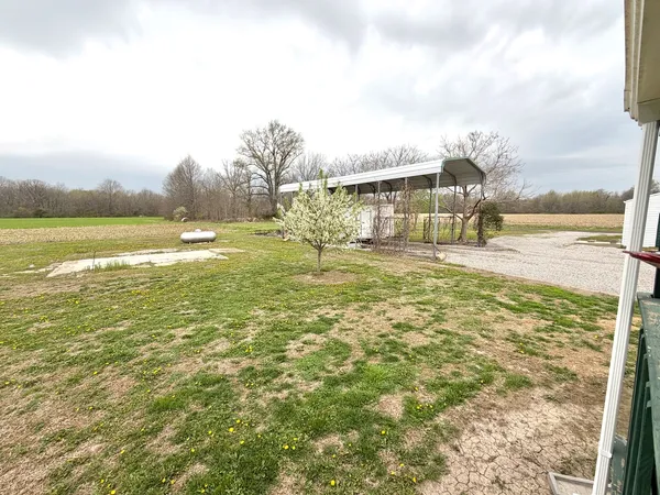 $149,900 | 22987 County Road 525 East, Walnut Hill, IL 62893