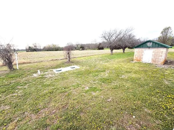 $149,900 | 22987 County Road 525 East, Walnut Hill, IL 62893